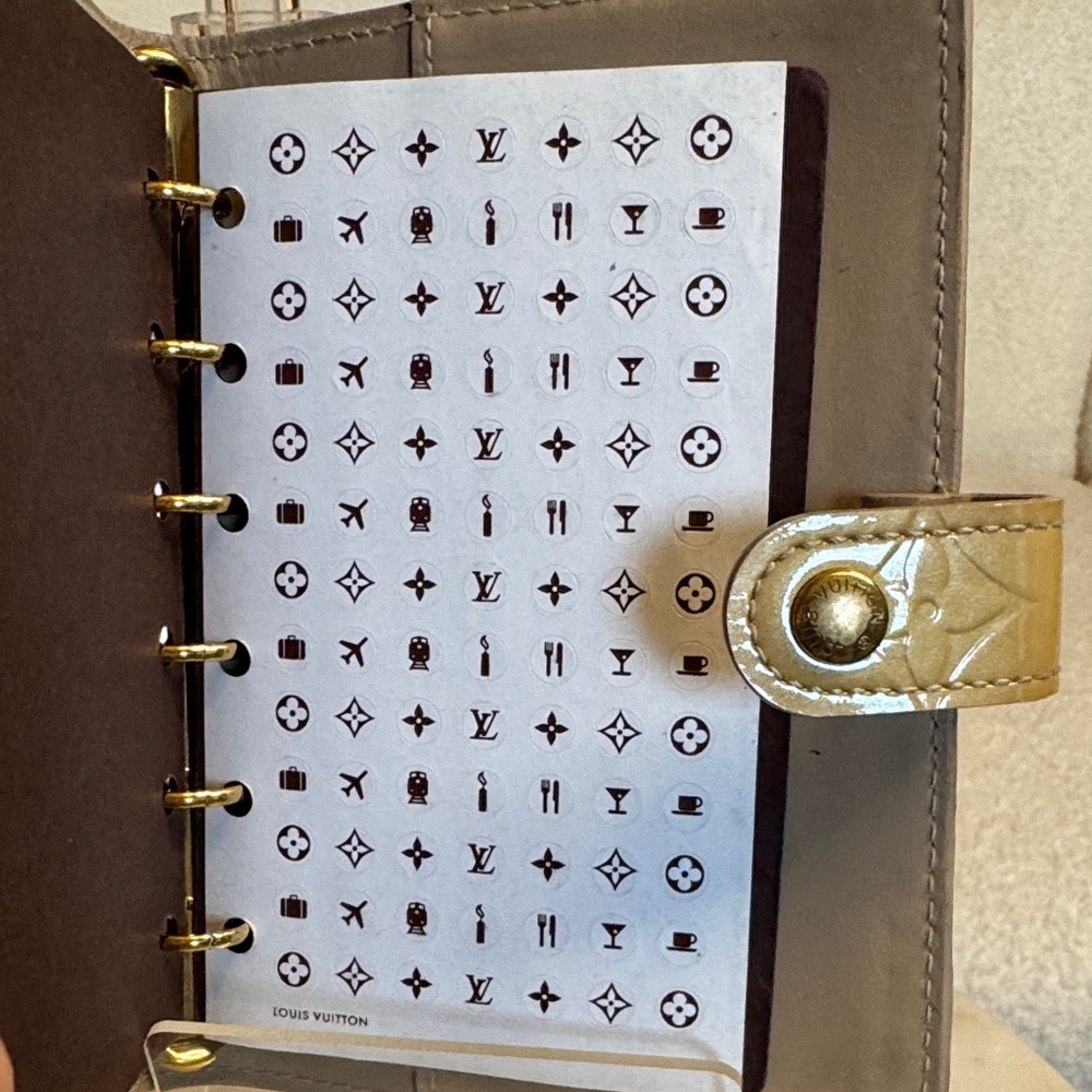 Louis Vuitton Authentic Vernis Monogram Organizer - Picture 11 of 13